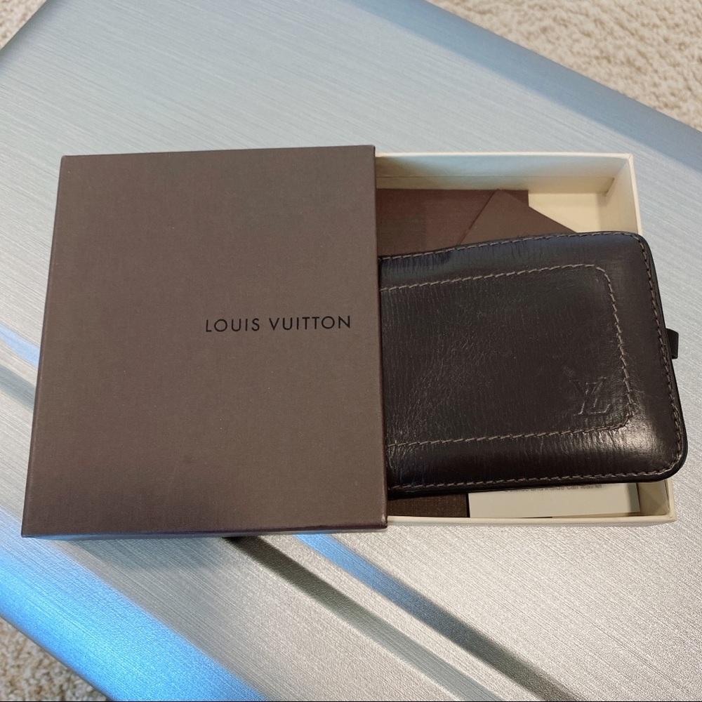 Authentic LV Leather Wallet - Picture 1 of 6